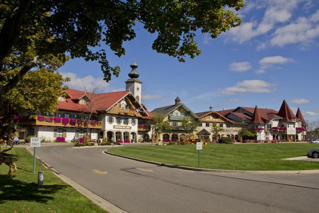 Bavarian Inn Lodge Frankenmuth Bagian luar foto