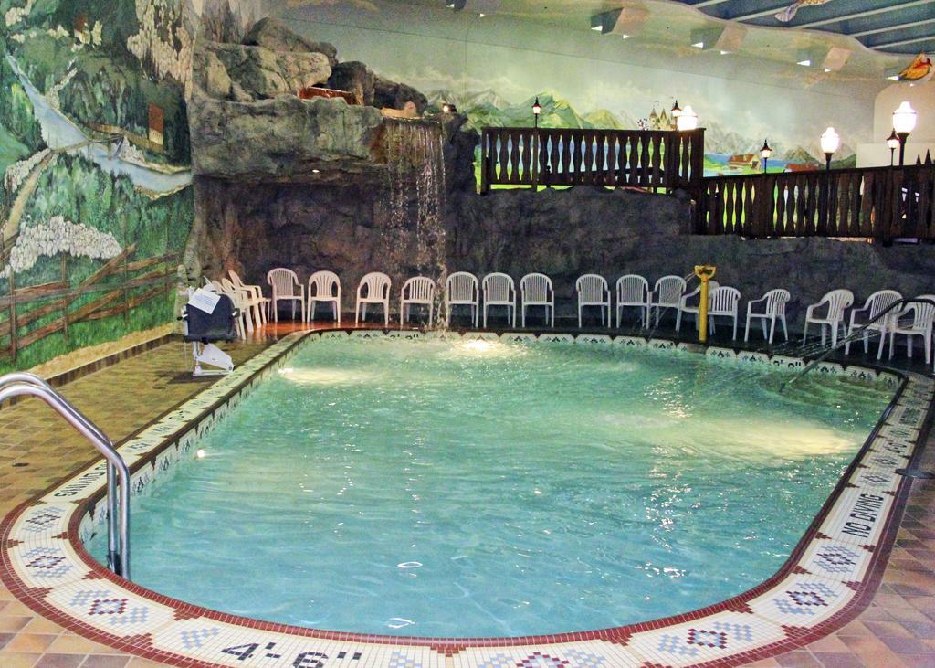 Bavarian Inn Lodge Frankenmuth Bagian luar foto