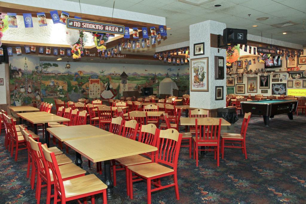 Bavarian Inn Lodge Frankenmuth Bagian luar foto